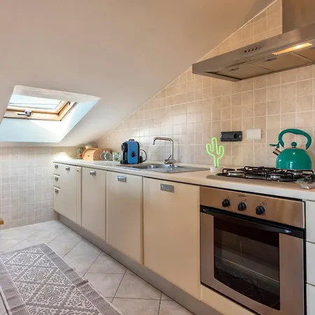 Sunshine Home Attico Vista Mare-3