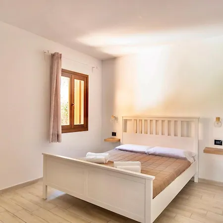 Zenia Rooms-2