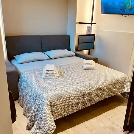 Live Home Rooms-3