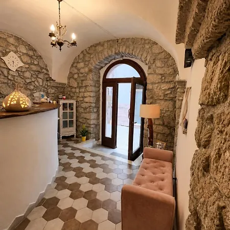 Regnos Altos Boutique Rooms-3