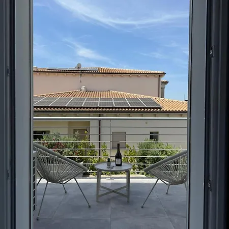 Artemisia Home-3