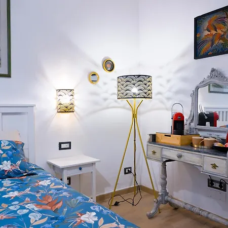 Cozy Guest House Downtown-3