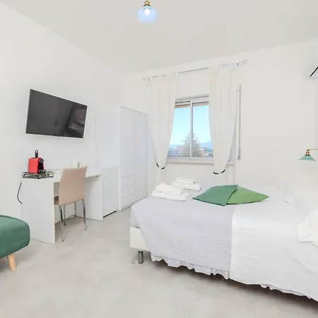 Marysel Rooms-2