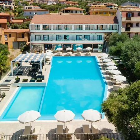 Residence Il Borgo Di Badesi-3