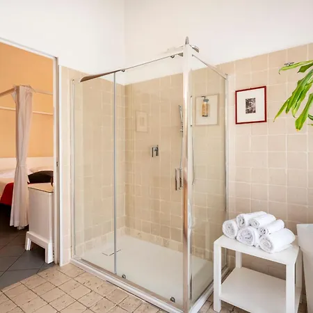 Snob Luxury Suite-3