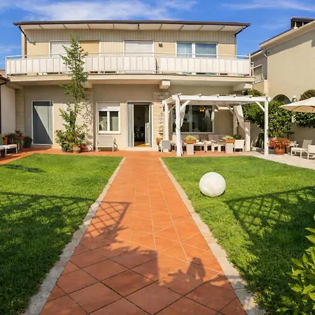 City Garden Guest House-2