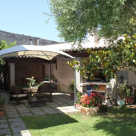Keira B&B-2