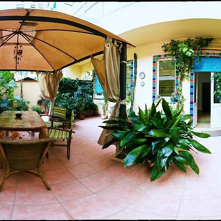 B&B Livingstone-3