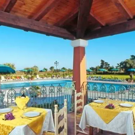 Club Hotel Orosei Beach-3