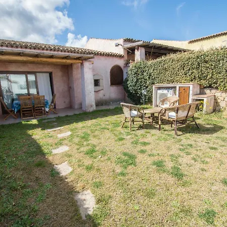 Villetta Con Giardino 400 Mt Dalla Spiaggia-3