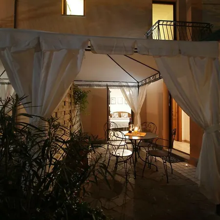 Residenza Maria Antonia - Historical Suite-2