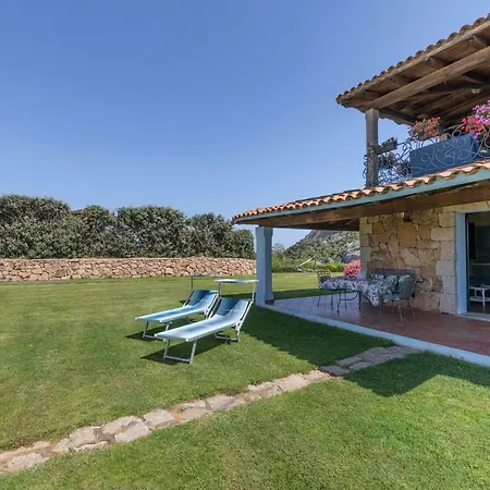 Villa Iris With Pool-3