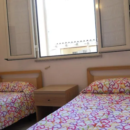 Casa Vacanze La Bandera 1-2