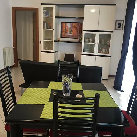 Via Acquedotto N. 66, Condominio "Le Piramidi"-2
