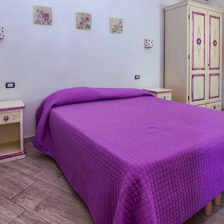 Room Tortoli'-2