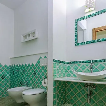 Room Tortoli'-3