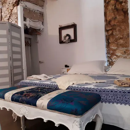 Cozy Loft In The Heart Of Cagliari-3