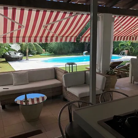 Villa Ines con piscina sud Sardegna-2