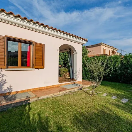 Appartamento Residenziale Trilocale 4 Posti Letto Via Sardegna San Teodoro-2