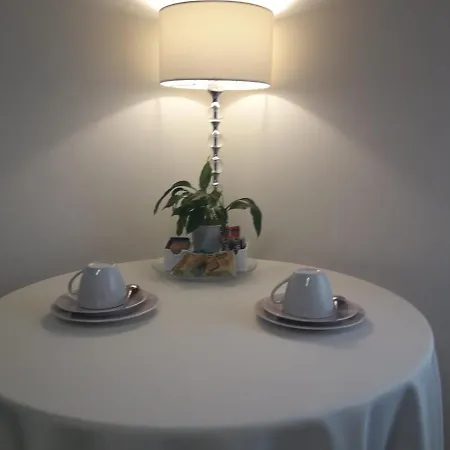 Guest Room Via Dei Passeri-2