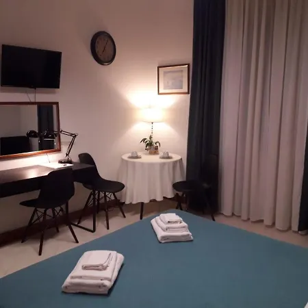 Guest Room Via Dei Passeri-3
