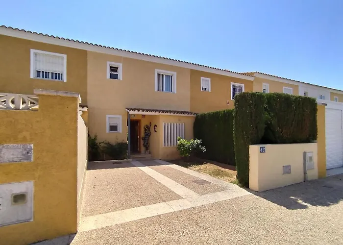 Holiday Home Amsterdam By Interhome L'Alfas del Pi con Piscina