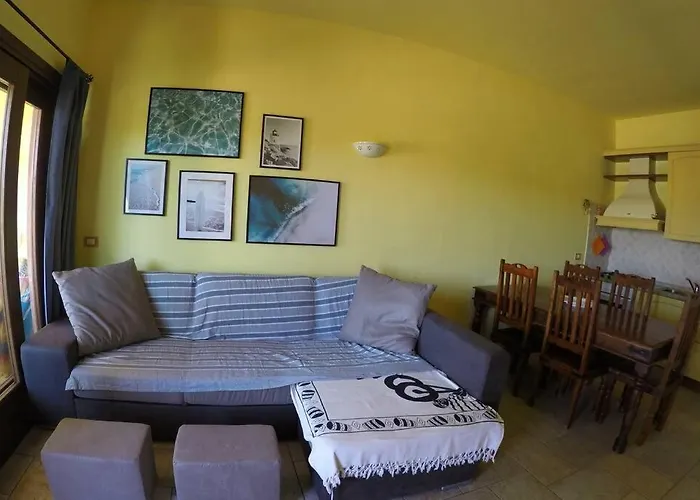 Villa Residenza Sardegna Da Amare à Olbia avec Piscine