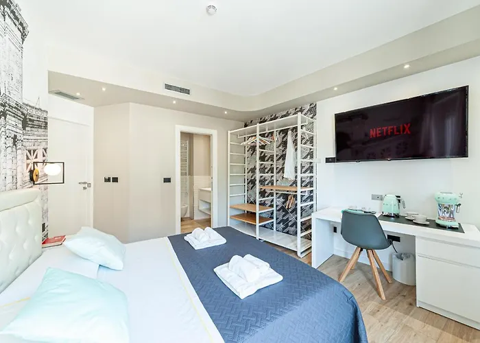 [Eleonore Elegant Room Suite Cagliari