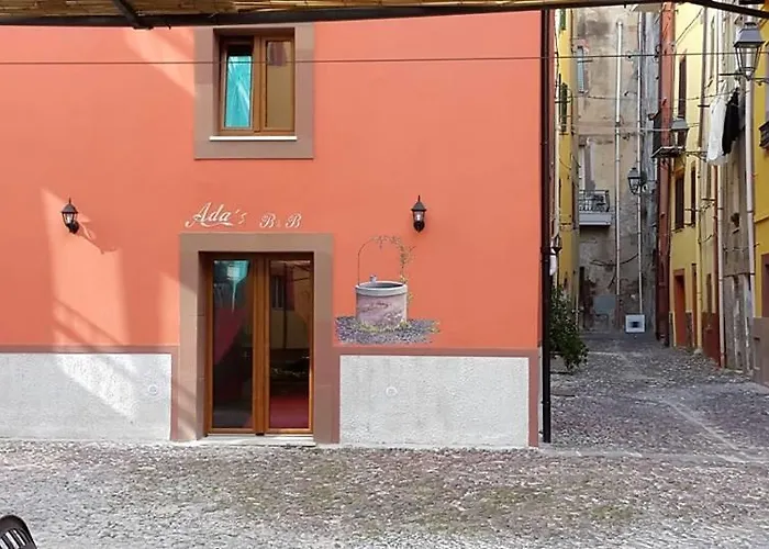 Ada'S Guest House Bosa