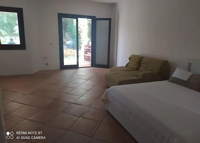 Stunning Two-Room Lock And Go In Porto Cervo