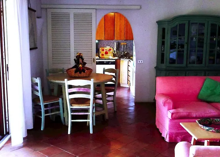 Beautiful Villa With Sea View To Porto Cervo admite animales