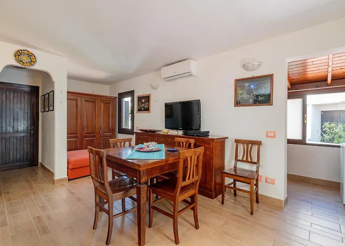 Poltu Quatu Apartment With Terrace Porto Cervo admite animales