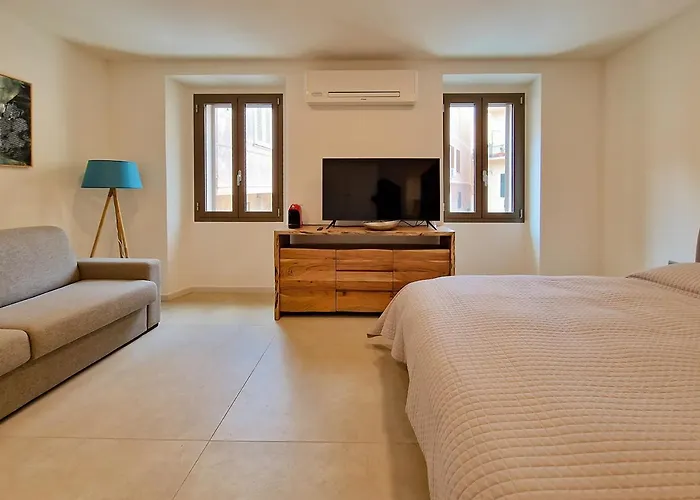 Murphy Holiday Home - Camera Matrimoniale Angioy La Maddalena 