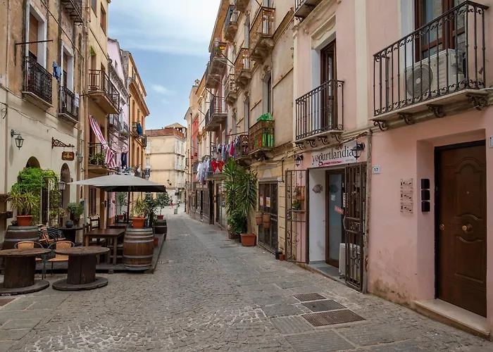 Via Cavour 19, Camere del Conte Iglesias