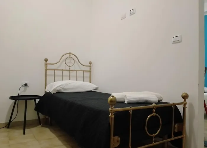 Costa Brava Guest House - Affittacamere Alghero