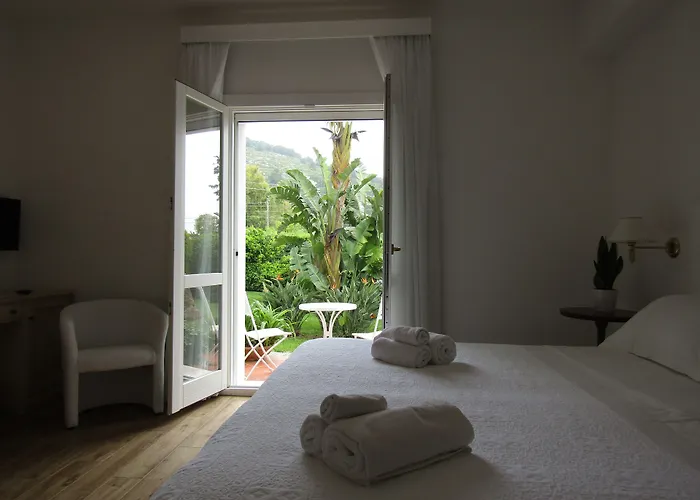 Arenosu Comfort Country Resort Fertilia