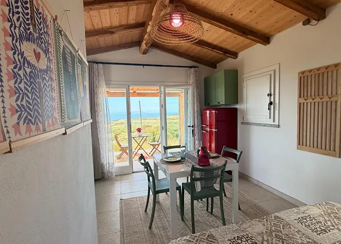 Isola Rossa Appartamenti Vista Mare In Collina