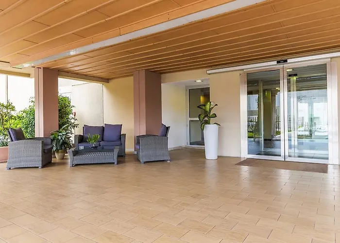 Cagliari Dog Friendly Hotels near Torre dell'Elefante