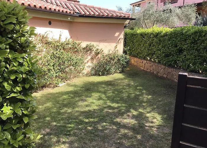 Villino Iris Villa Murta Maria con Piscina