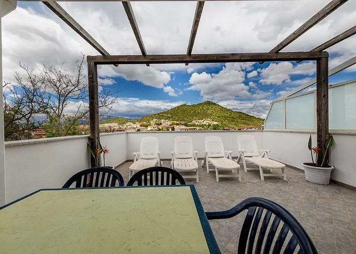 Le Residenze Del Porto Aparthotel La Caletta
