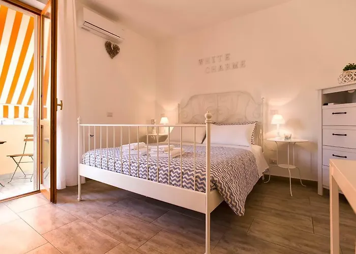 White Charme Rooms -Self Check In- Alghero