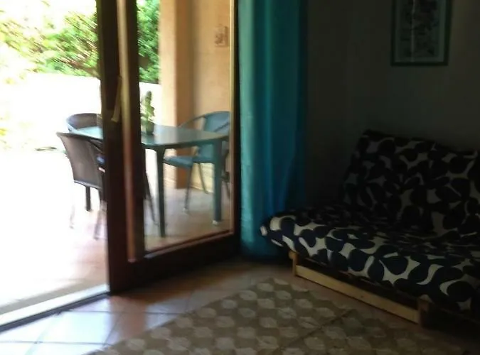 2 Bedroom Apartment Close To Bados Beach Olbia admite animales