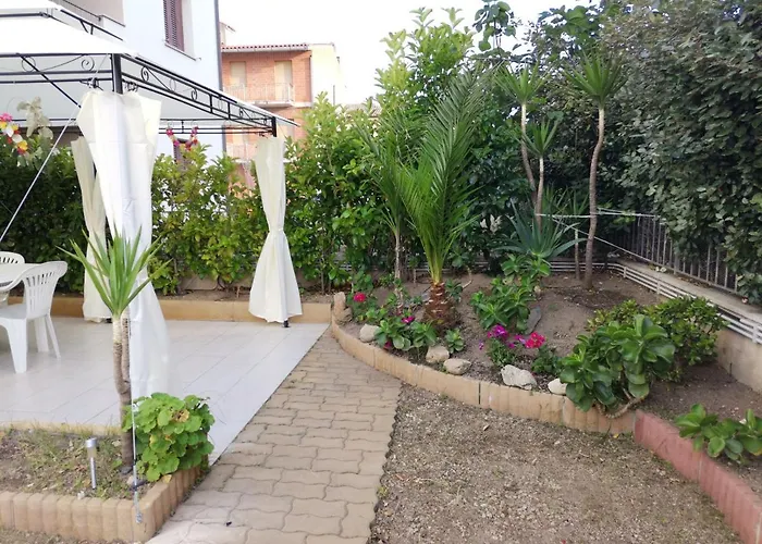 Valevalehome - Home Gallery With Fully Equipped Kitchen, Reserved Parking, Big Garden Olbia