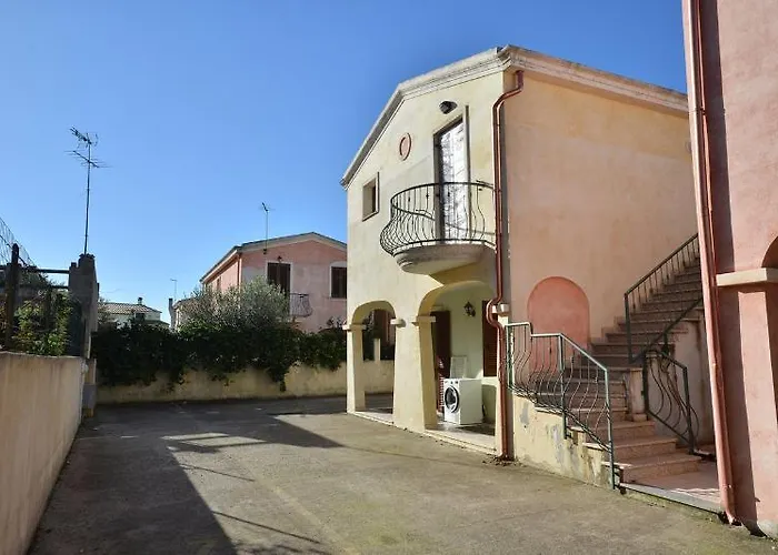 Izzhome Crispi Pula